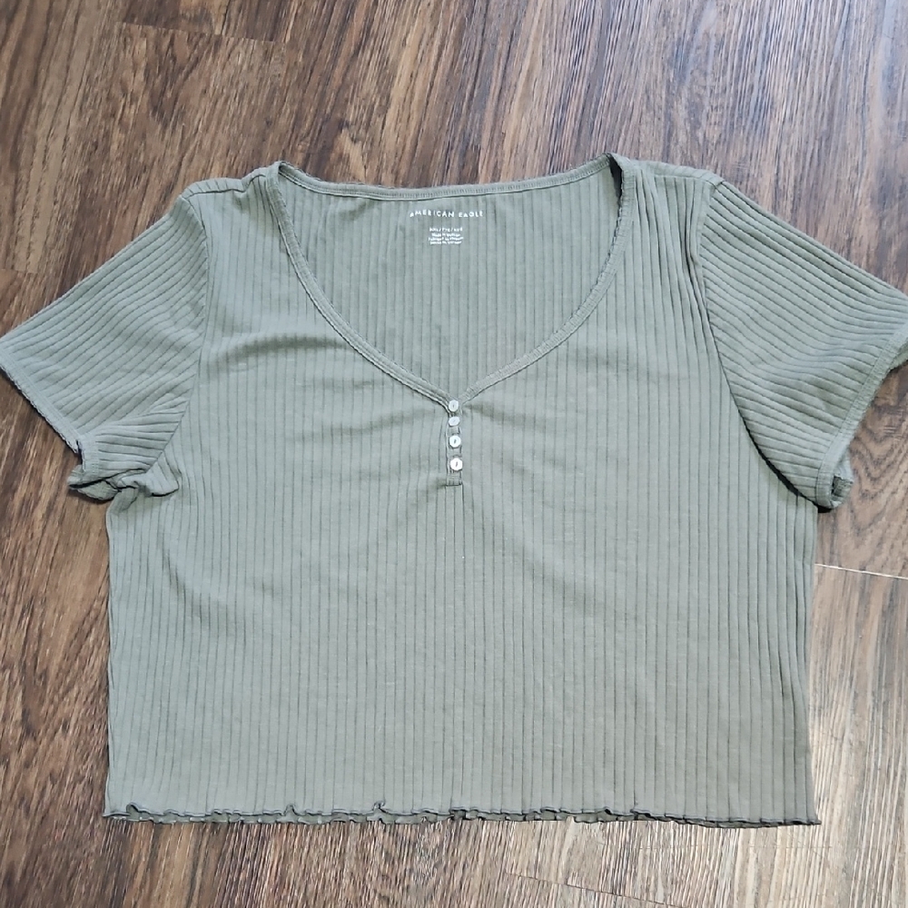 American Eagle Women's XXL Olive Green Cropped Ribbed Henley Top Lettuce Hem